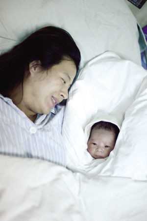 借卵生子电话_上海三代供卵试管婴儿价格多少钱？10万够吗？
